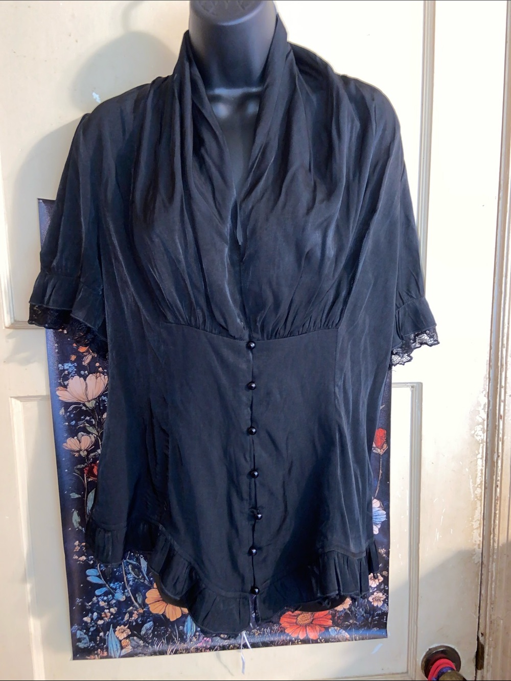 SCARLET DARKNESS BLACK RUFFLE LACED BLOUSE NWOT